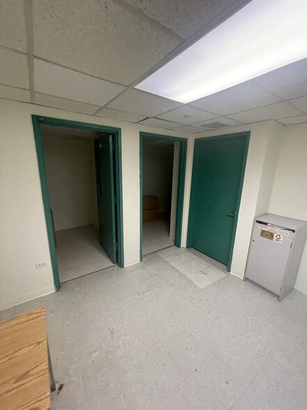 More Photos Of 1055 E Tremont Ave, Bronx Medical For Lease