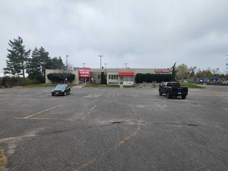 More Photos Of 1625 Chemong Rd, Selwyn Storefront For Lease