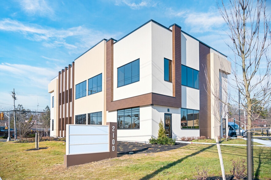 Primary Photo Of 2100 W County Line Rd, Jackson Office For Lease