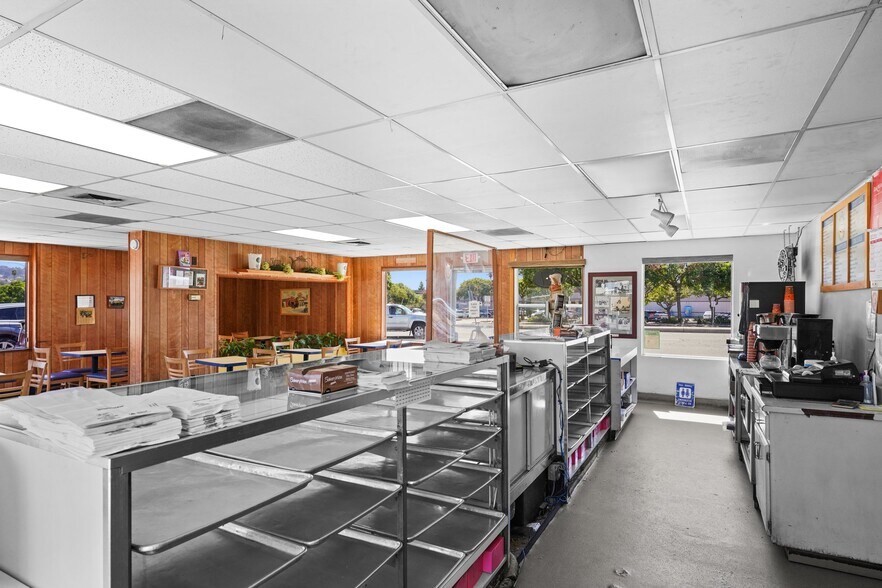 More Photos Of 3692 Castro Valley Blvd, Castro Valley Restaurant For Sale