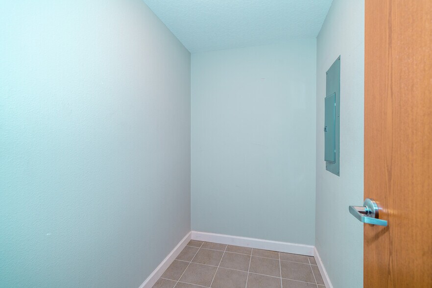 More Photos Of 3430 Colwell Ave, Tampa Religious Facility For Sale