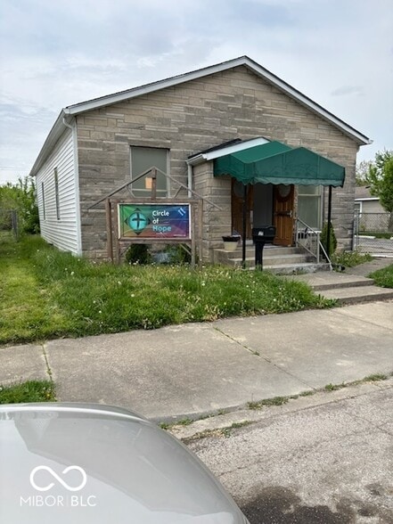 Primary Photo Of 120 S 4th Ave, Beech Grove Showroom For Sale