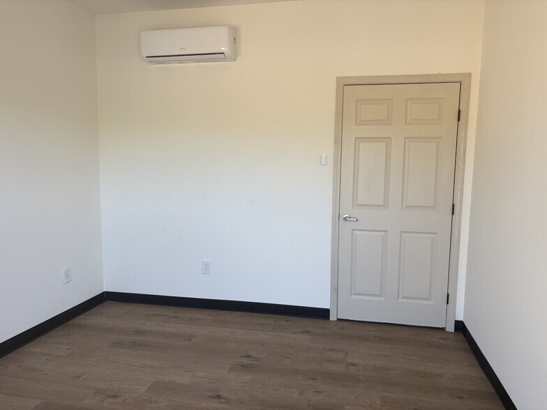 More Photos Of 500 N Lumpkin Campground Rd, Dawsonville Flex For Lease