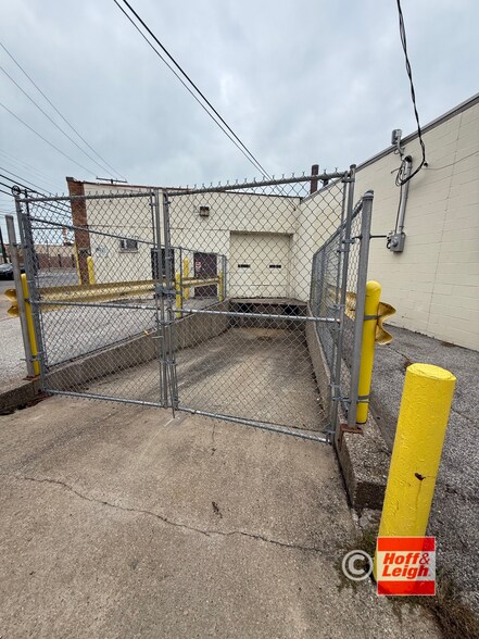 More Photos Of 1702 St Clair Ave, Cleveland Warehouse For Lease