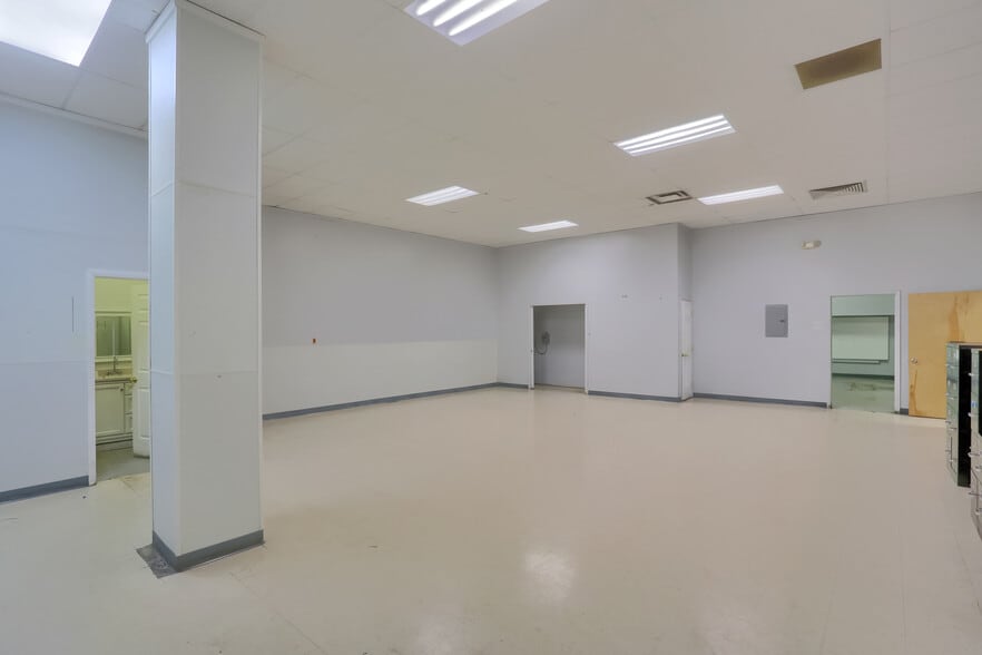 More Photos Of 144-148 Pennsylvania Ave, Charleroi Food Processing For Sale