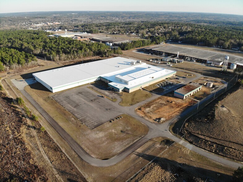 More Photos Of 380 Dark Indigo Ln, Graniteville Manufacturing For Lease