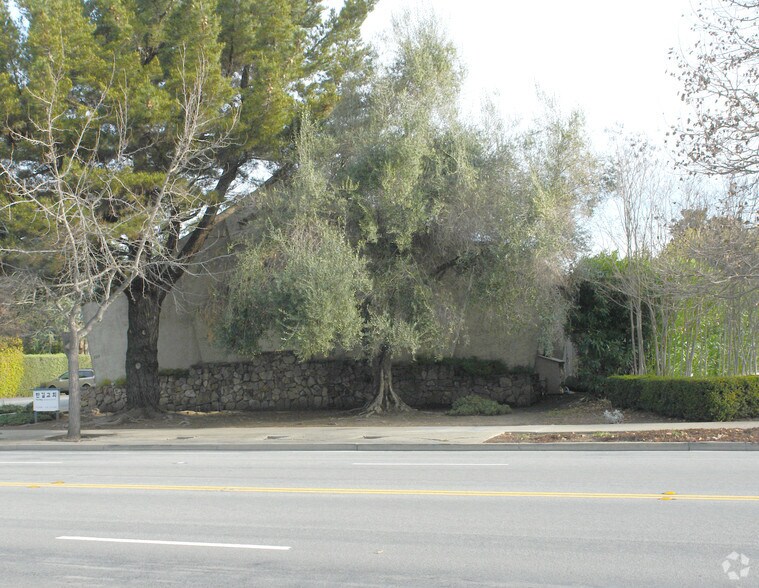 More Photos Of 3373 Middlefield Rd, Palo Alto Religious Facility For Lease