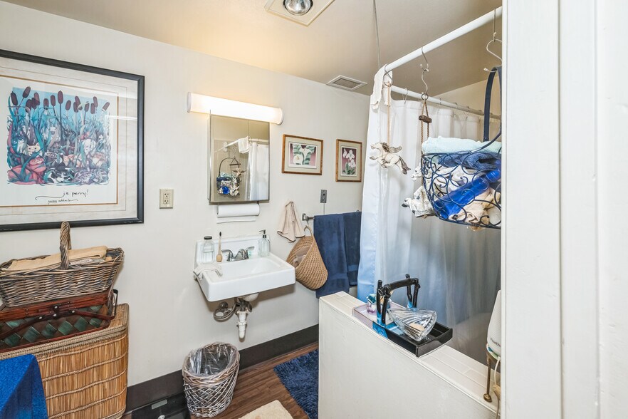 More Photos Of 126 Oriole St, Hot Springs Apartments For Sale