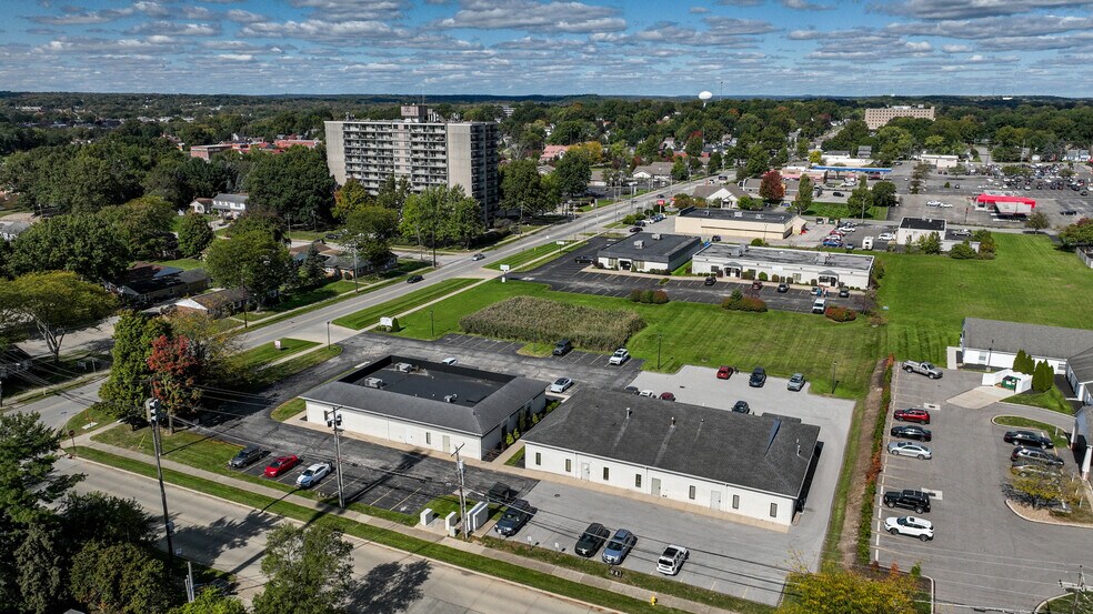 More Photos Of 169 5th St SE, Barberton Office For Sale