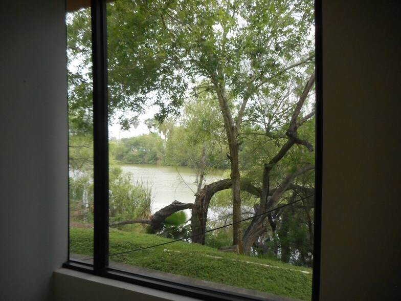 More Photos Of 864 Central Blvd, Brownsville Medical For Sale