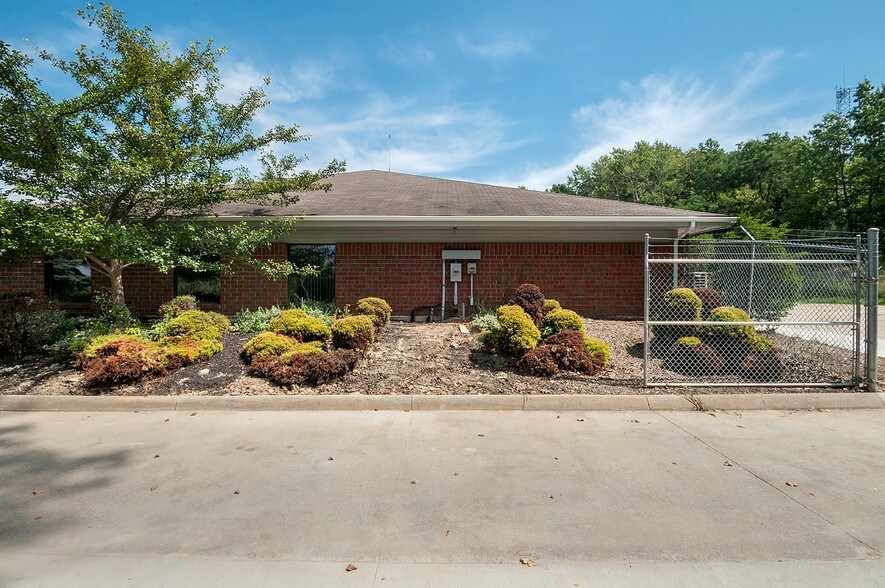 More Photos Of 1848 State Route 59, Kent Office For Sale