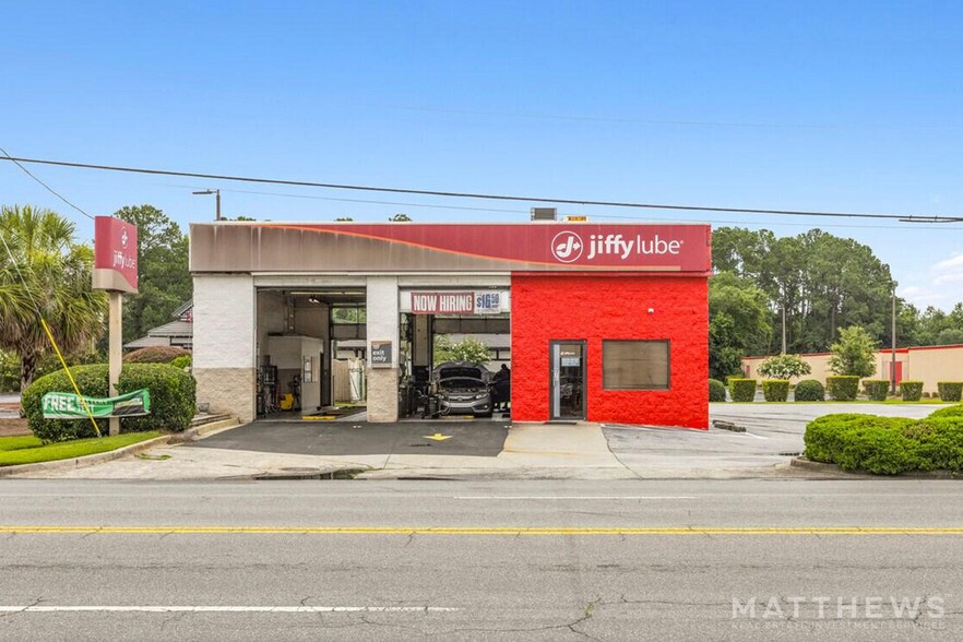 More Photos Of 210 Eisenhower Dr, Savannah Auto Repair For Sale