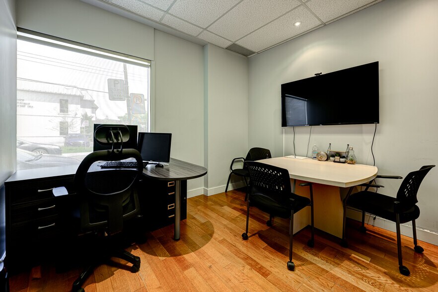 More Photos Of 1449-1463 Rue Du Collège, Montréal Apartments For Lease