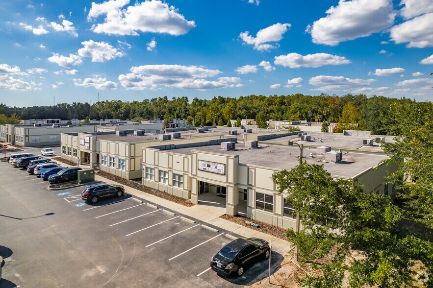 More Photos Of 2600 Cypress Ridge Blvd, Wesley Chapel Office For Lease