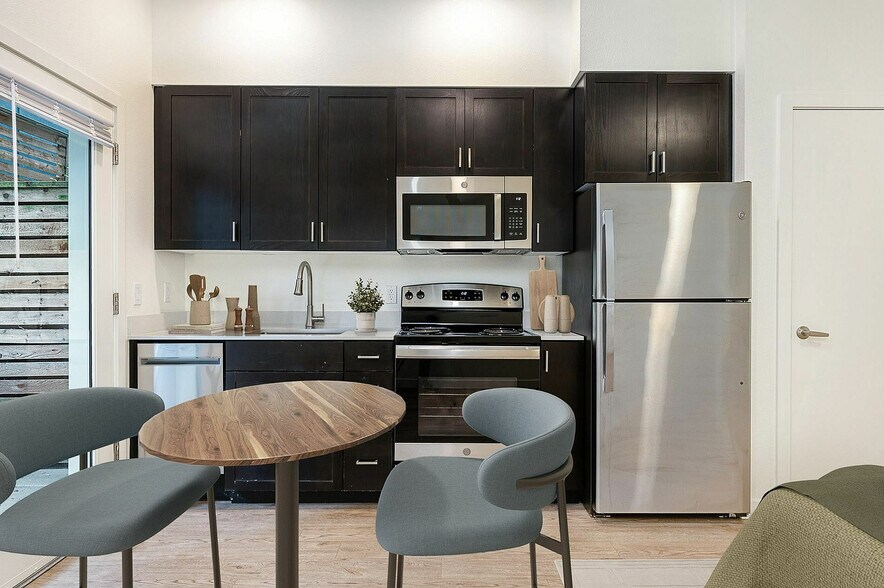 More Photos Of 330 NE Dekum St, Portland Apartments For Sale