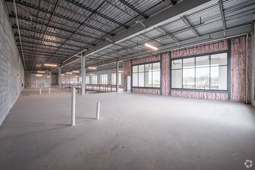 More Photos Of 12100 Collegiate Way, Orlando Unknown For Lease