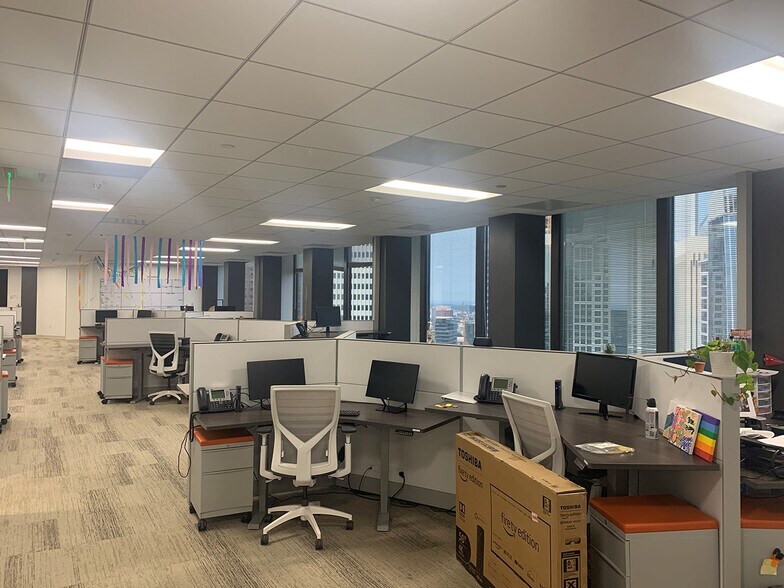More Photos Of 101 S Tryon St, Charlotte Office Residential For Lease