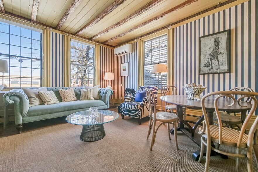 More Photos Of 117 Main St, Sag Harbor Storefront Retail Residential For Sale