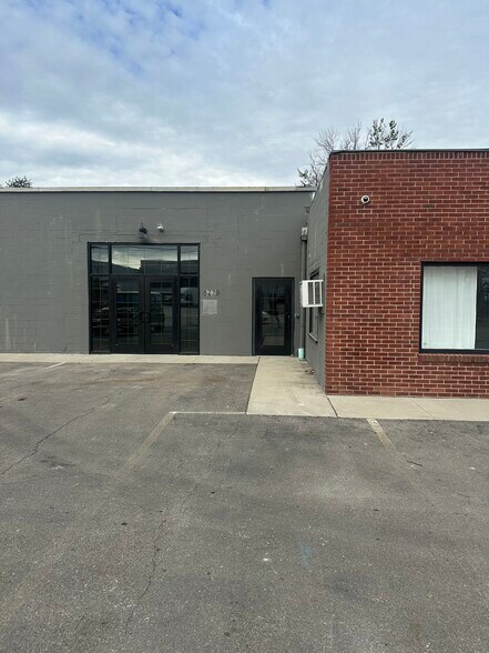 More Photos Of 627-655 N Cassady Ave, Columbus Light Distribution For Lease