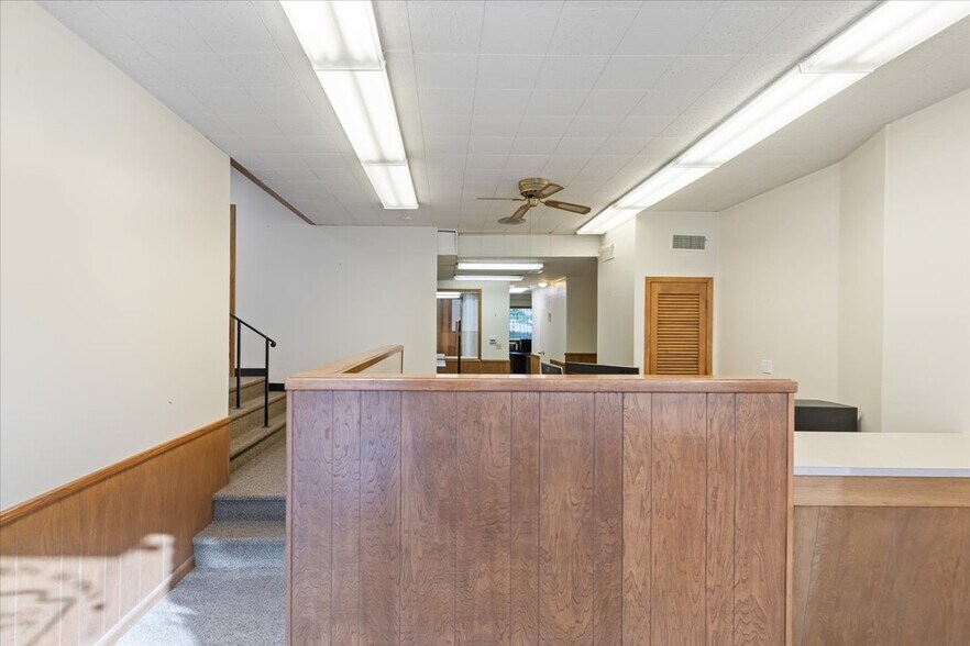 More Photos Of 127 Pearl St, Council Bluffs Office For Lease