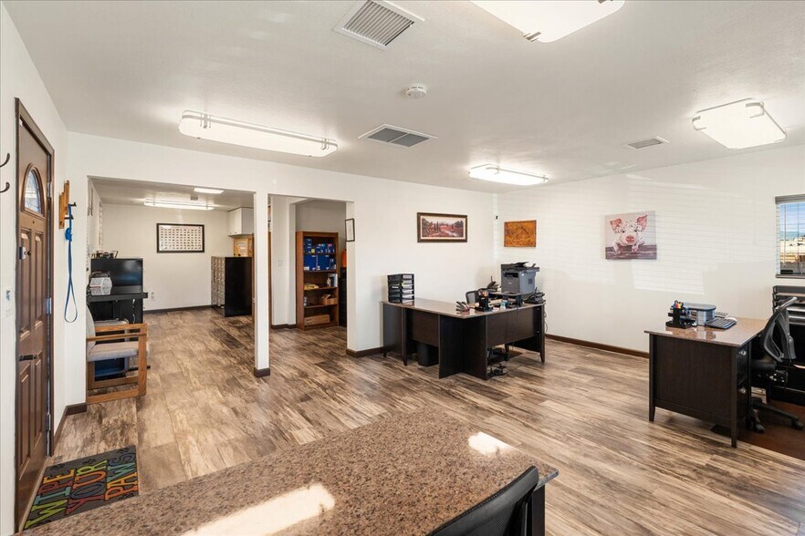 More Photos Of 8570 E Loos Dr, Prescott Valley Medical For Sale