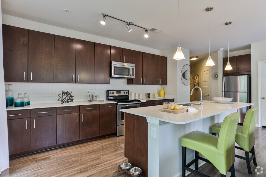 More Photos Of 111 Glenridge Point Pky NE, Sandy Springs Apartments For Lease