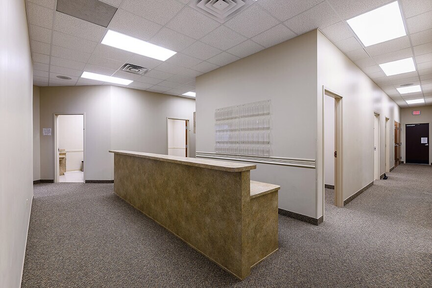 More Photos Of 463820 SR 200, Yulee Medical For Sale