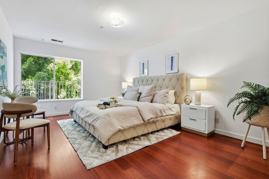 More Photos Of 1678 Wallace Ave, San Francisco Specialty For Sale