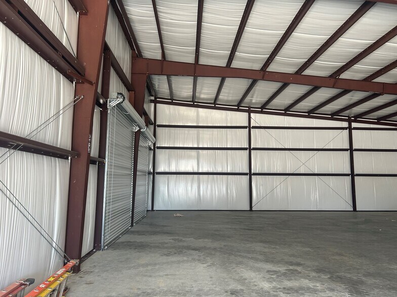 More Photos Of 8723 Humble Westfield Rd, Humble Warehouse For Sale