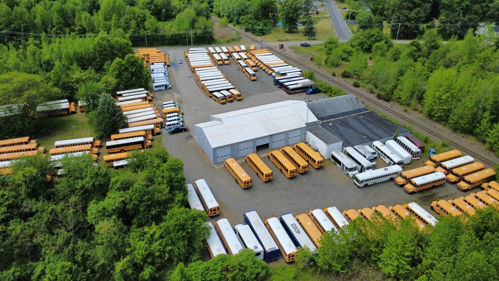 More Photos Of 125 N Railroad Ave, Pedricktown Warehouse For Sale