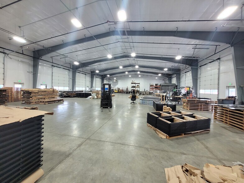 More Photos Of 5775 State St, Salem Industrial For Lease