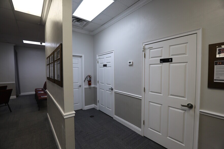 More Photos Of 23352 NW 186th Ave, High Springs Storefront Retail Office For Lease