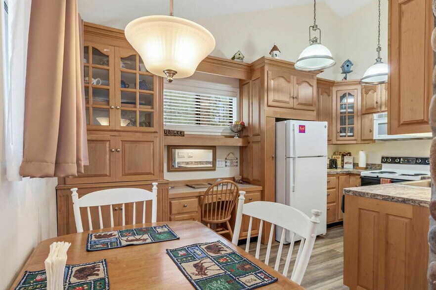 More Photos Of 4980 Highway 73, Evergreen Hotel For Sale