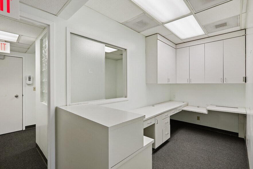 More Photos Of 1760 Termino Ave, Long Beach Medical For Lease