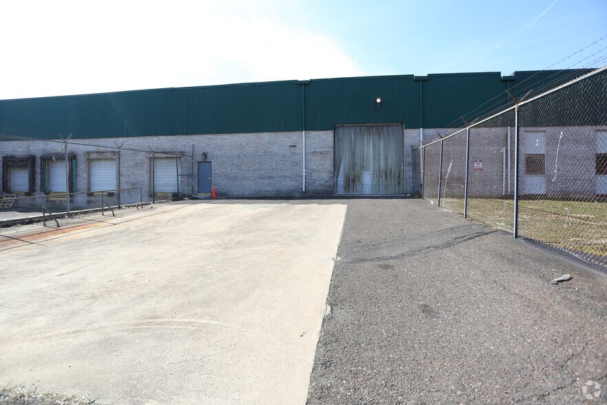 More Photos Of 3161 State Rd, Bensalem Warehouse For Lease