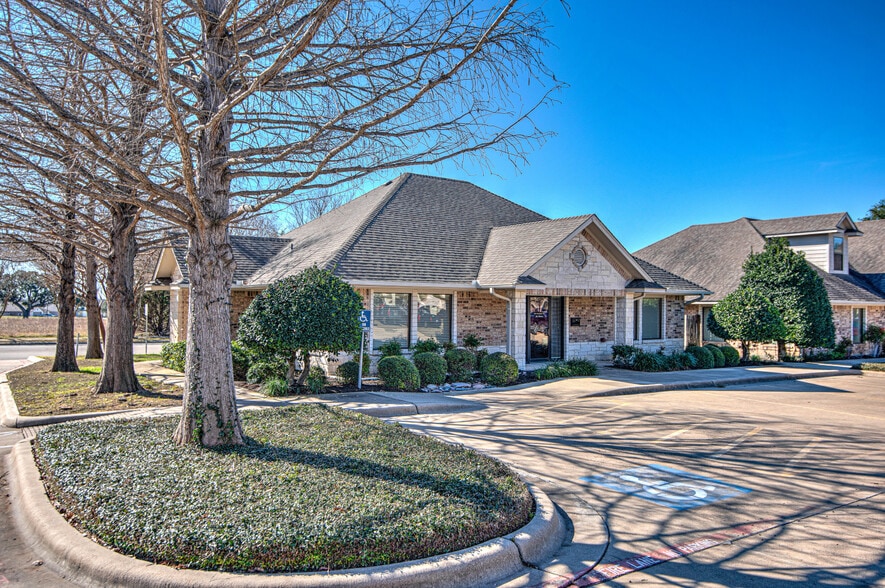 More Photos Of 2566 Blue Meadow Dr, Temple Office Residential For Lease