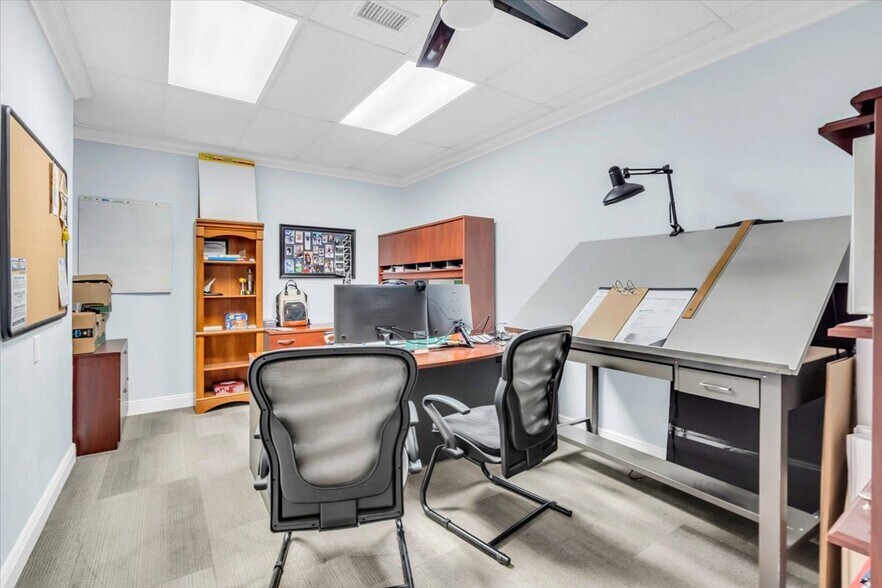 More Photos Of 3949 Evans Ave, Fort Myers Medical For Sale