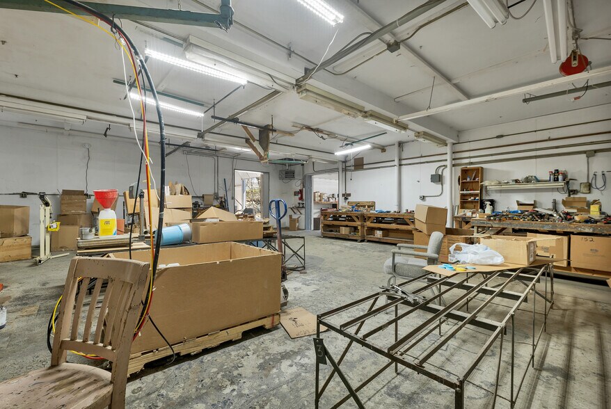 More Photos Of 55 Maynesboro St, Berlin Industrial For Sale