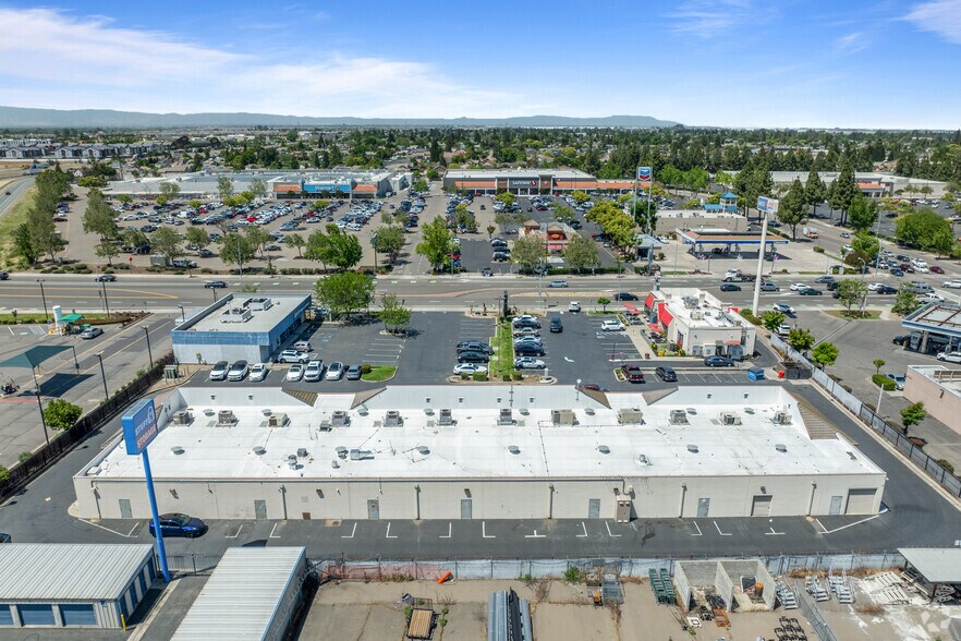 More Photos Of 1138-1162 S Main St, Manteca Freestanding For Sale