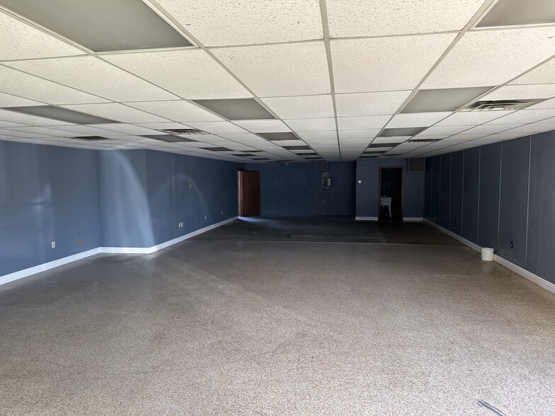 More Photos Of 1706 N Magnolia Ave, Ocala Storefront For Sale