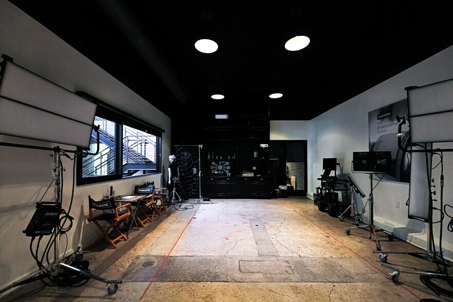 More Photos Of 5009 Exposition Blvd, Los Angeles Warehouse For Sale