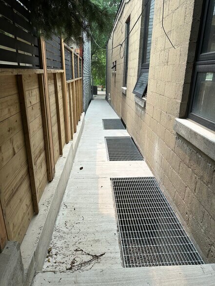 More Photos Of 83-91B Walnut Av, Toronto Office For Sale