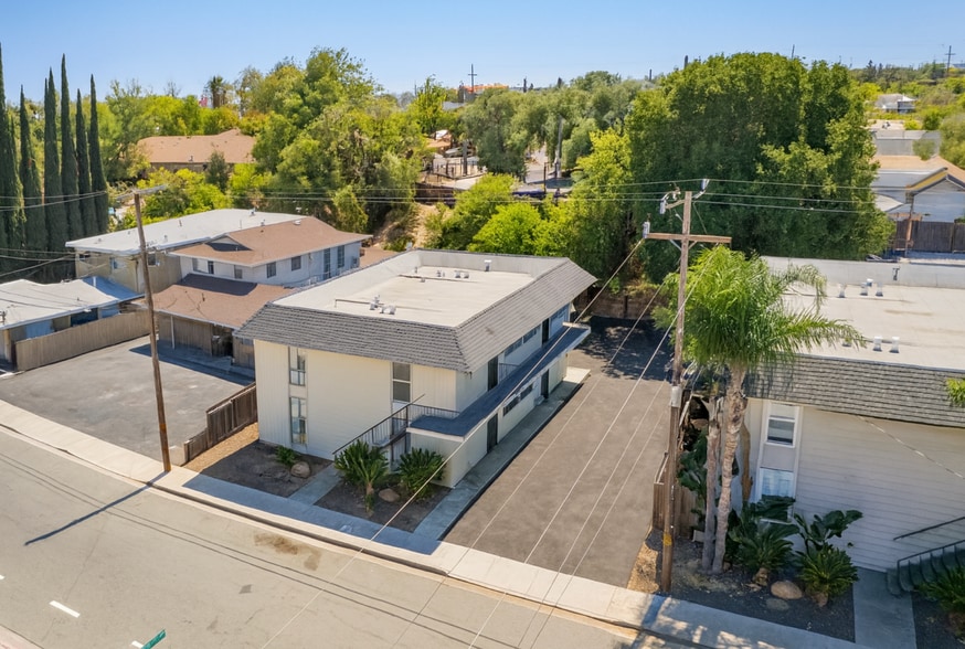 More Photos Of 22 S Lake Dr, Antioch Apartments For Sale