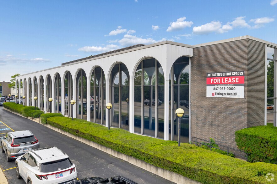 Primary Photo Of 7101 N Cicero Ave, Lincolnwood Office For Lease