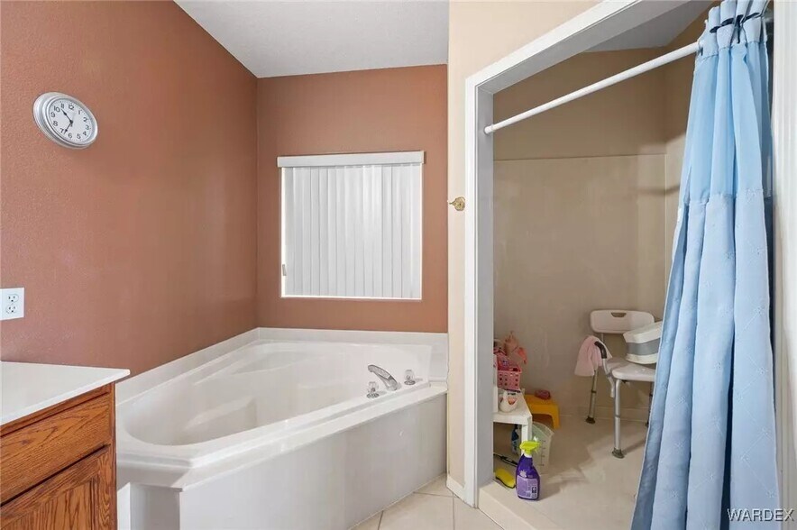 More Photos Of 1974 E Clear Lake Dr, Fort Mohave Assisted Living For Sale