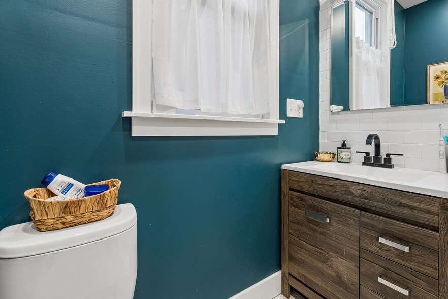 More Photos Of 499 Valley St, Maplewood Storefront Retail Residential For Sale