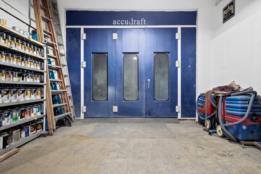 More Photos Of 220 White Horse, Egg Harbor City Auto Repair For Sale