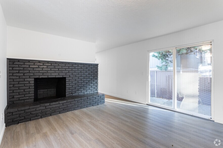 More Photos Of 1904 SE 80th Ave, Portland Apartments For Sale