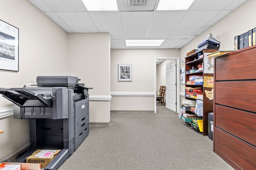 More Photos Of 150 Scarboro St, Asheboro Medical For Sale