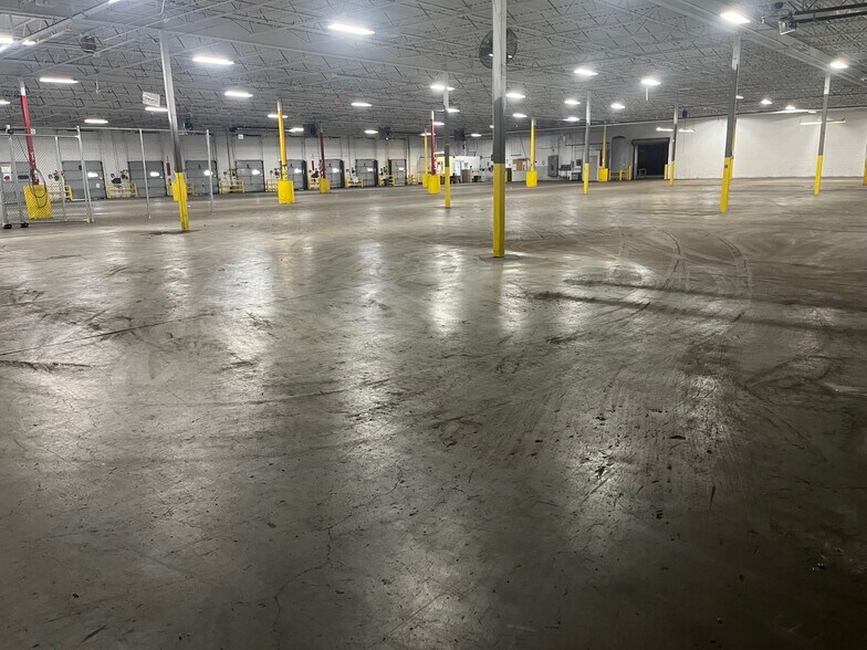 More Photos Of 330 Turner St, Attleboro Manufacturing For Lease